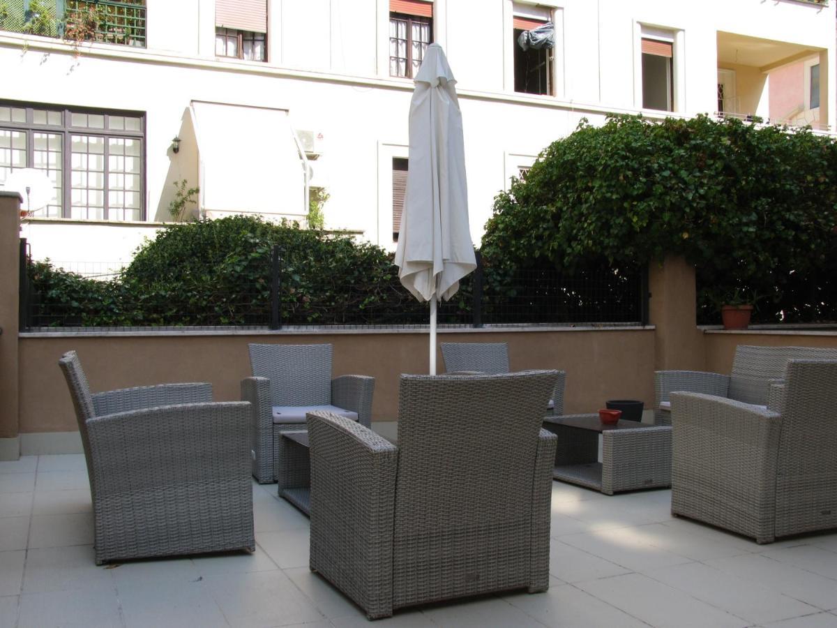 Dea Roma Inn Exterior photo