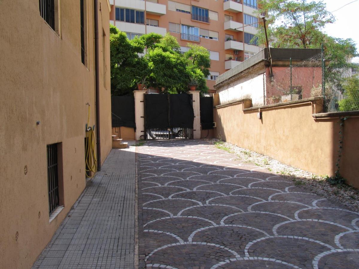 Dea Roma Inn Exterior photo